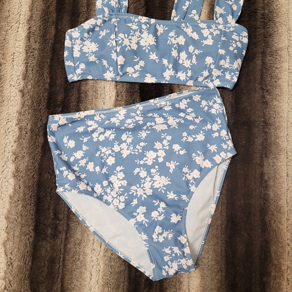 High Waisted Blue Floral Bikini Set Size S - Picture 2 of 5